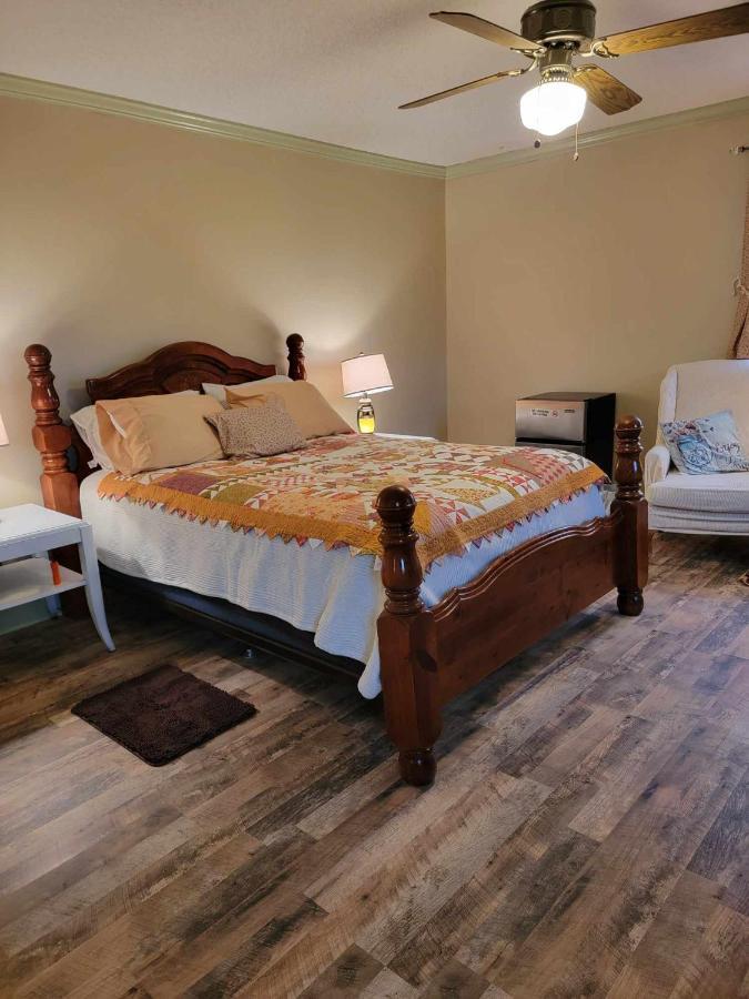 Moonlight Manor Bed & Breakfast Floyd Dış mekan fotoğraf
